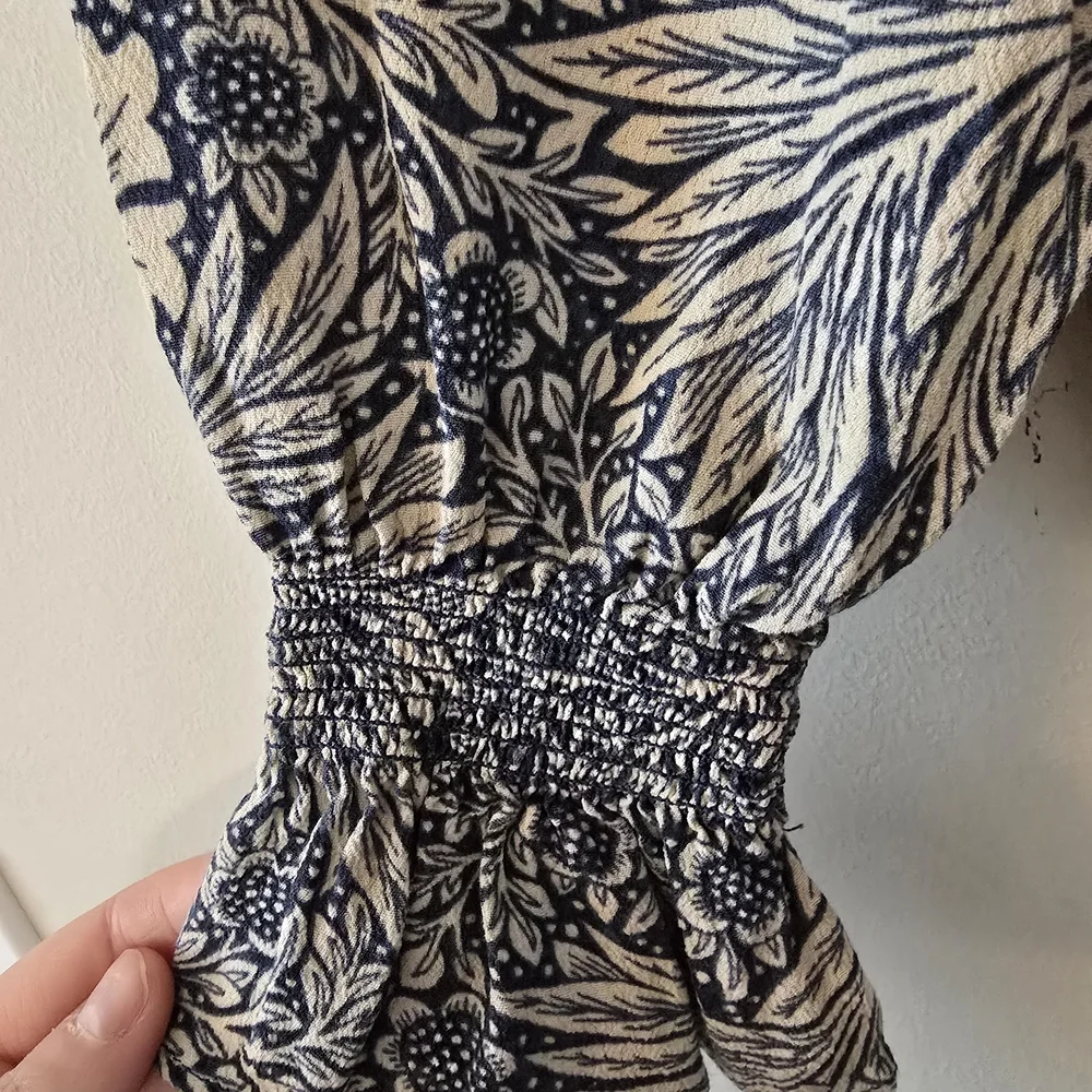 H&M Blue and White Floral Long-Sleeve Blouse